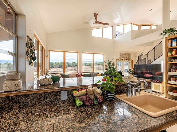 4th image of 1531 Sage Road