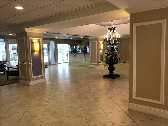 3rd image of 3200 Port Royale Dr N APT 1810
