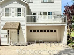 105 S 2nd St, Ridgefield, WA 98642