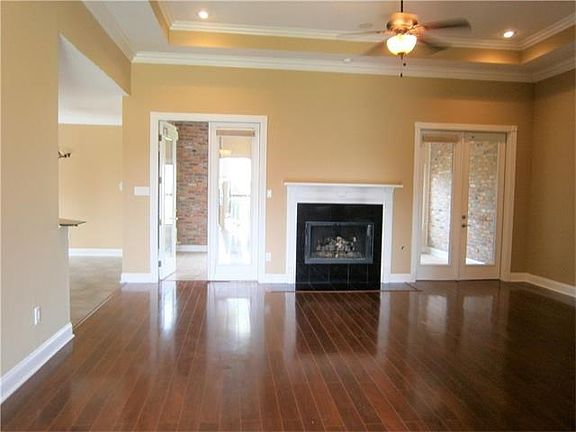 4th image of 179 Riverlands Dr