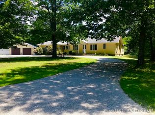 39 Runnels Brook Dr, Dayton, ME 04005