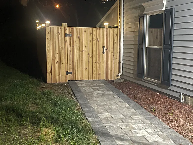 2745 Red Oak Ln — Photo 14