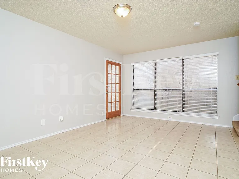 1323 Jasmine Dr — Photo 8