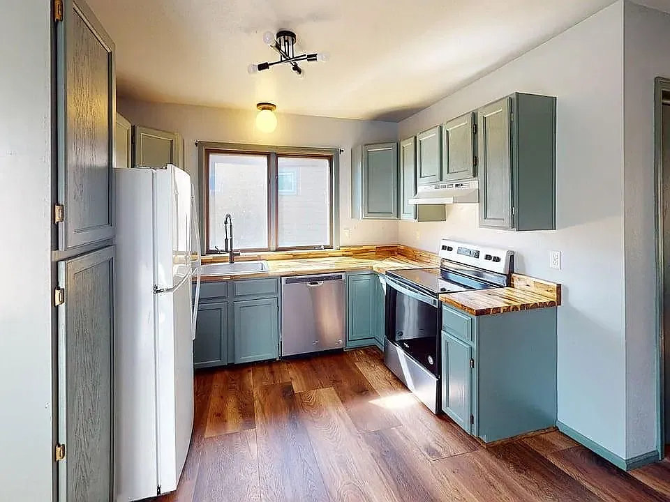 851 Mink Ln #2