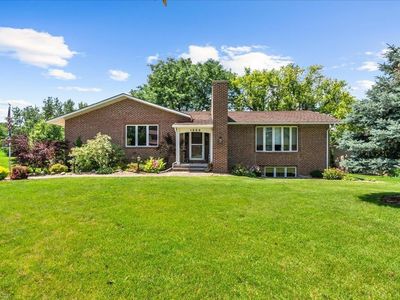 1305 Round Horn St, Waverly, IA, 50677