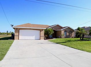 2215 NW 5th Ter, Cape Coral, FL 33993