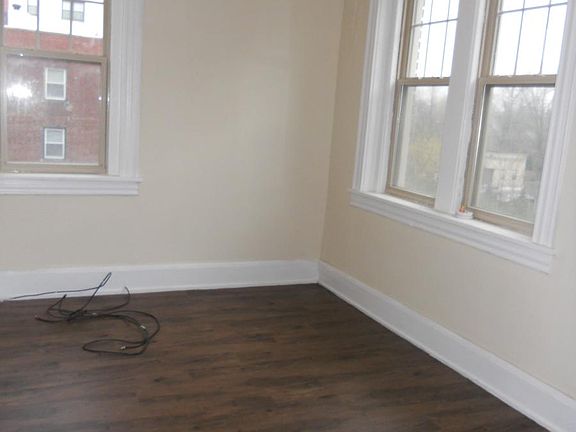 5th image of 197 North St APT D8