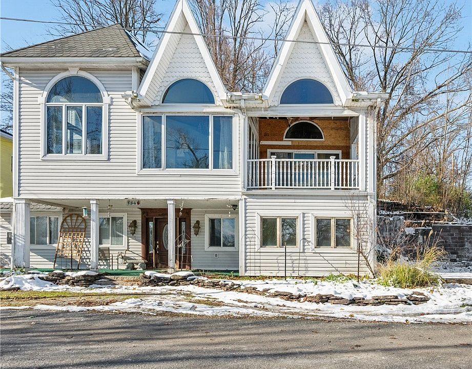 1st image of 584 Apple Dr
