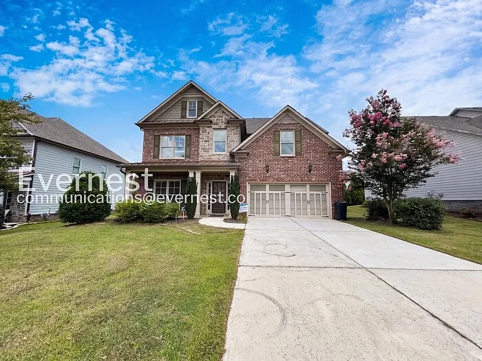 5 bed, 3.0 bath, 2951 sqft, $3,225 — Photo 1
