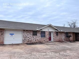 1304 Sequoyah St, Moore, OK 73160
