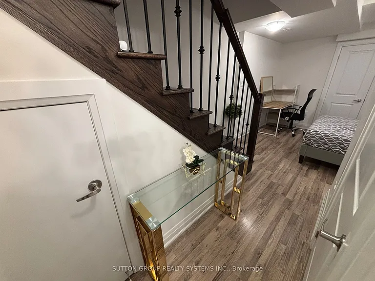 1774 A Lawrence Ave W #2 — Photo 8
