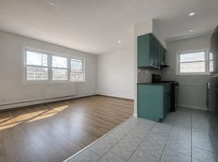 1726 Plainview Ave Floor 3, Far Rockaway, NY 11691