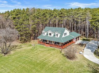 1364 County Road V, Houlton, WI 54082