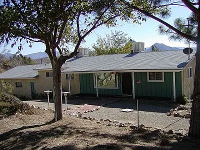 106 Laurel St photo 1