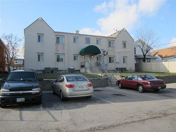 4th image of 2038 Emerson Ave