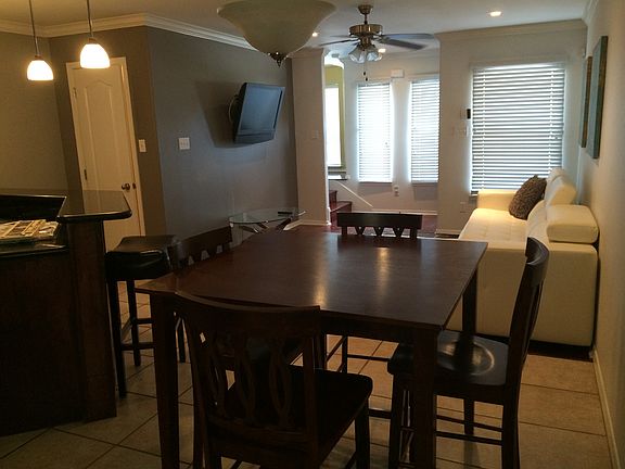 3rd image of 3008 S M St APT 3
