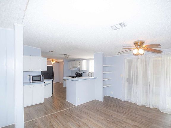 4th image of 248 SW Aloe Ct