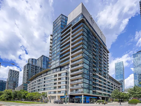 8 Telegram Mews #1105, Toronto, ON M5V 3Z5
