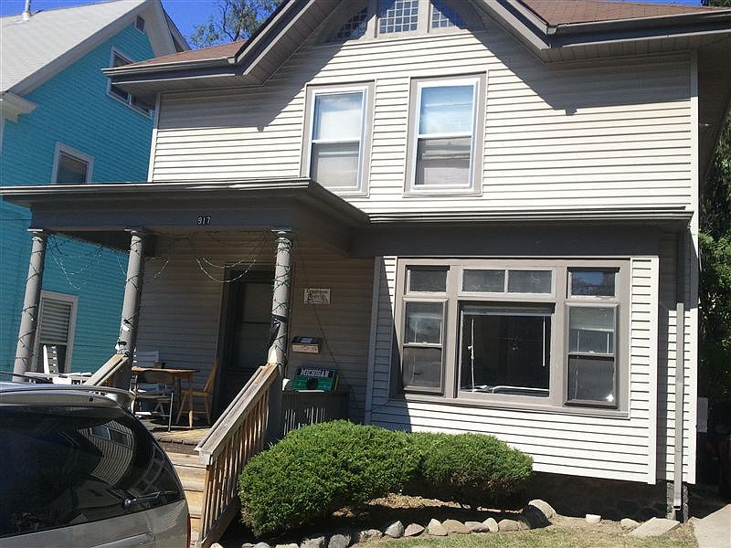 917 Greenwood
