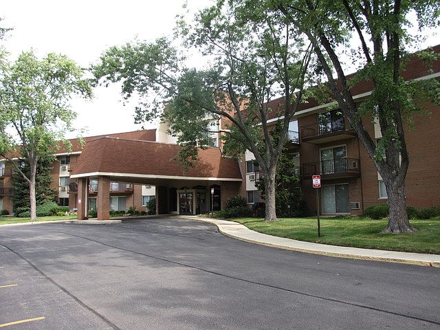 1st image of 1198 Royal Glen Dr APT 120E