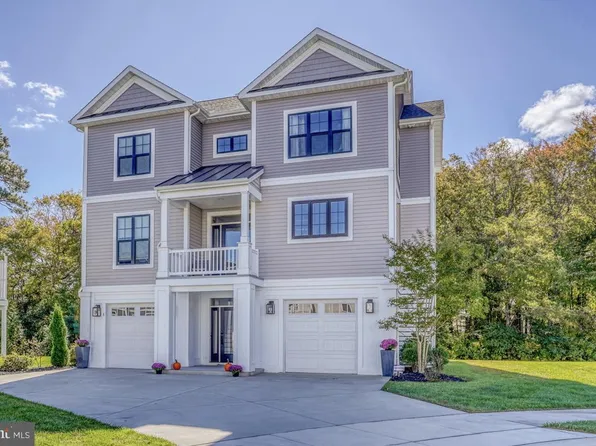 8 Larchmont Ct, Ocean View, DE 19970