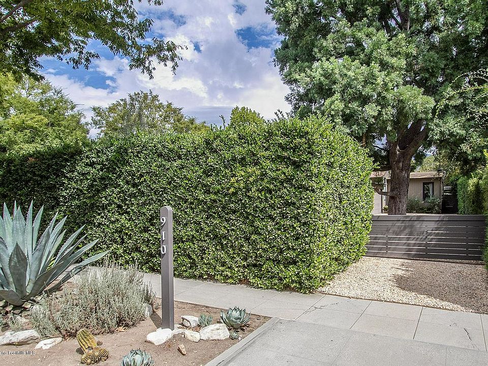 1st image of 910 Linda Vista Ave
