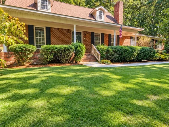 403 S Sequoyah Cir NE, Calhoun, GA 30701