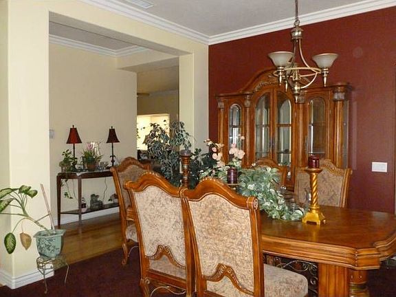 Formal Dining