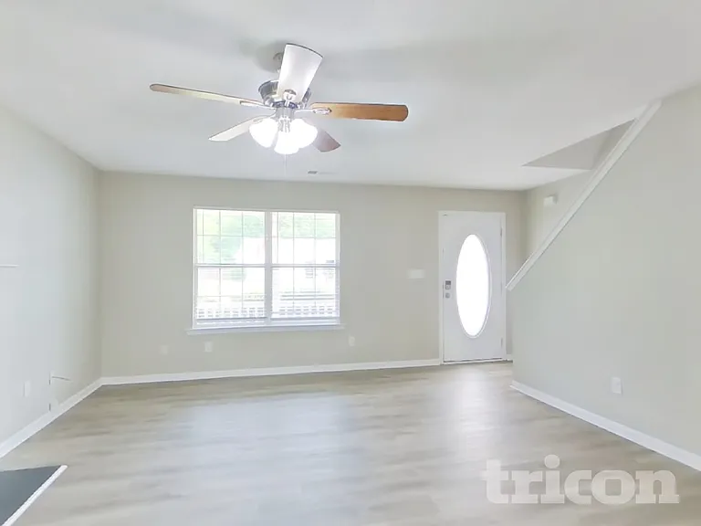 30 Kendall Ln — Photo 3