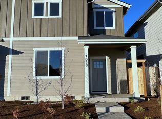 1838 SE Hankel St, Dallas, OR 97338