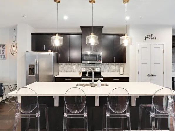 707 Sky Bridge Dr, Upper Marlboro, MD 20774