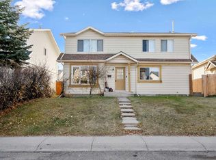 69 Castlebrook Way NE, Calgary, AB T3J2A7