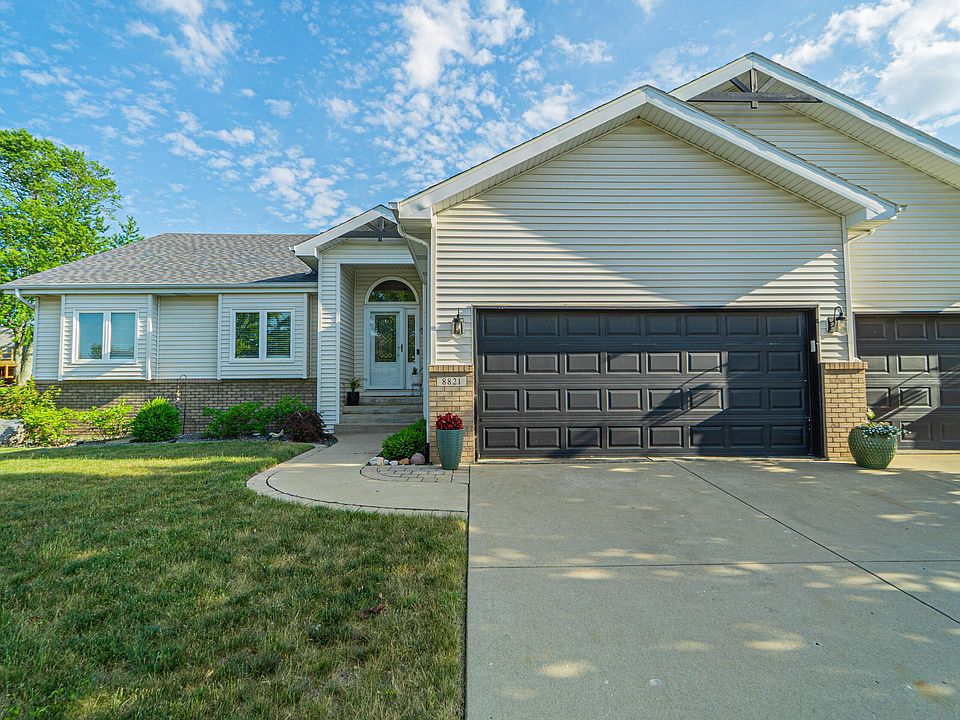 1st image of 8821 W 127th Ct