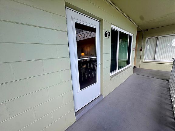 4th image of 2459 Columbia Dr APT 69