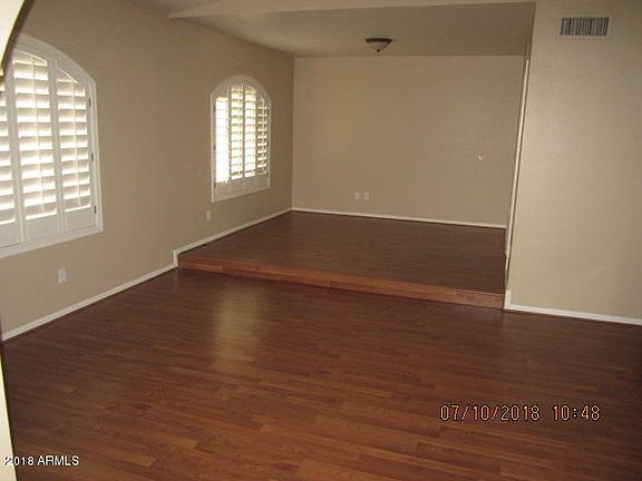 5th image of 5218 E Marconi Ave