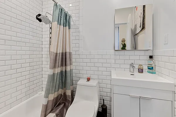 Rented by MNS | media 17