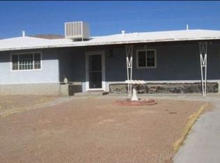 12144 Lakeview Dr, Trona, CA 93562