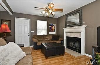 2nd image of 1125 Hall St