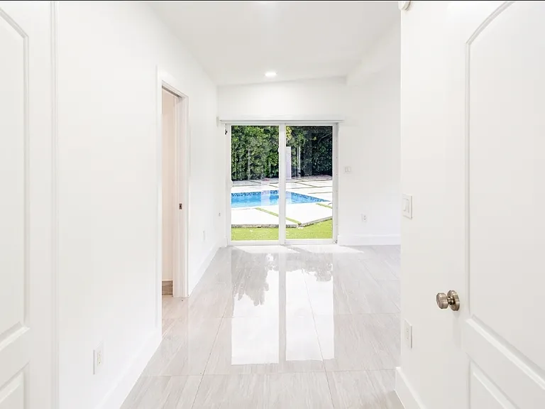 4651 SW 97th Ct — Photo 22