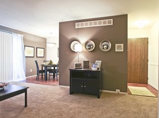 24070 Country Squire St APT 219, Clinton Township, MI 48035