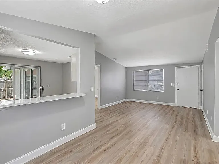 10215 Cutten Green Ct — Photo 15