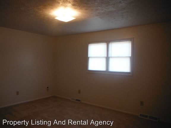 3rd image of 1800 Seminole Dr APT 10