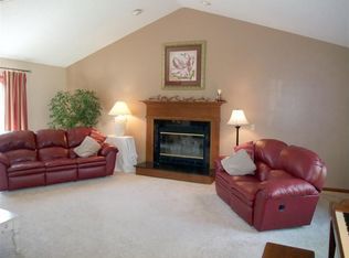 10939 Little Creek Dr, Whitehouse, OH 43571