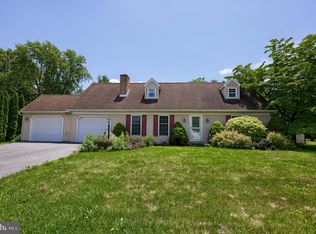 1549 Willoughby Cir, Manheim, PA 17545