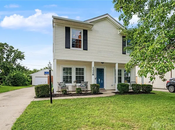 1226 Sunset Dr, Englewood, OH 45322
