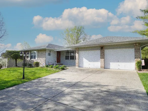 1071 Hartford Cir, Lawrenceburg, IN 47025