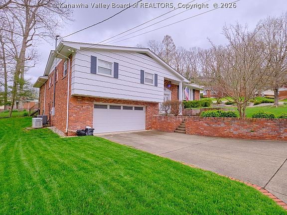 2nd image of 1401 New Castle Rd