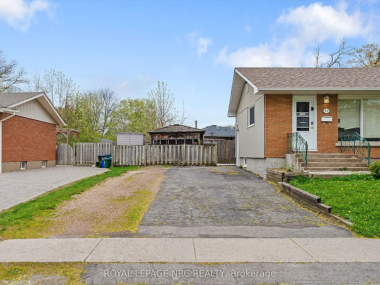 51 Jacobson Ave #LOWER — Photo 18