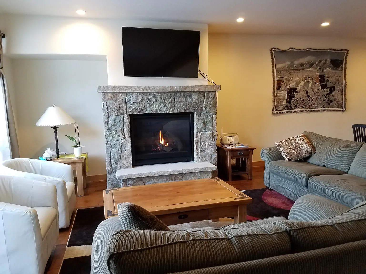 3 bed, 2000 sqft, $3,750 — Photo 1