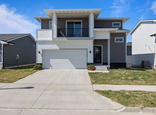 1414 NE Polk Dr, Grimes, IA 50111